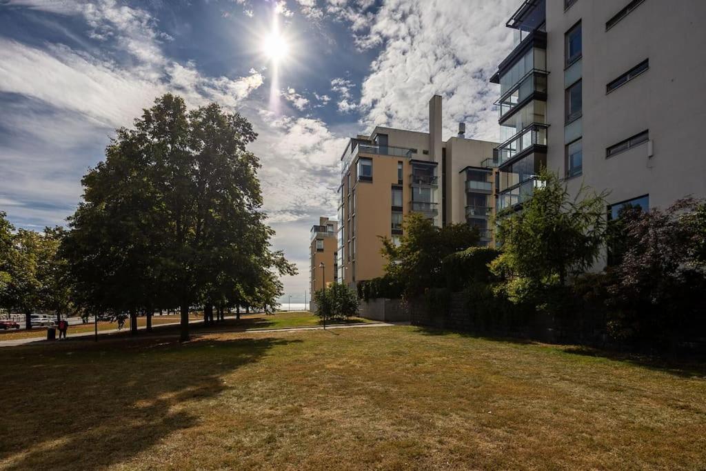 Spacious Home With Four Terrace, Sauna, Sea View Helsinki Exterior photo