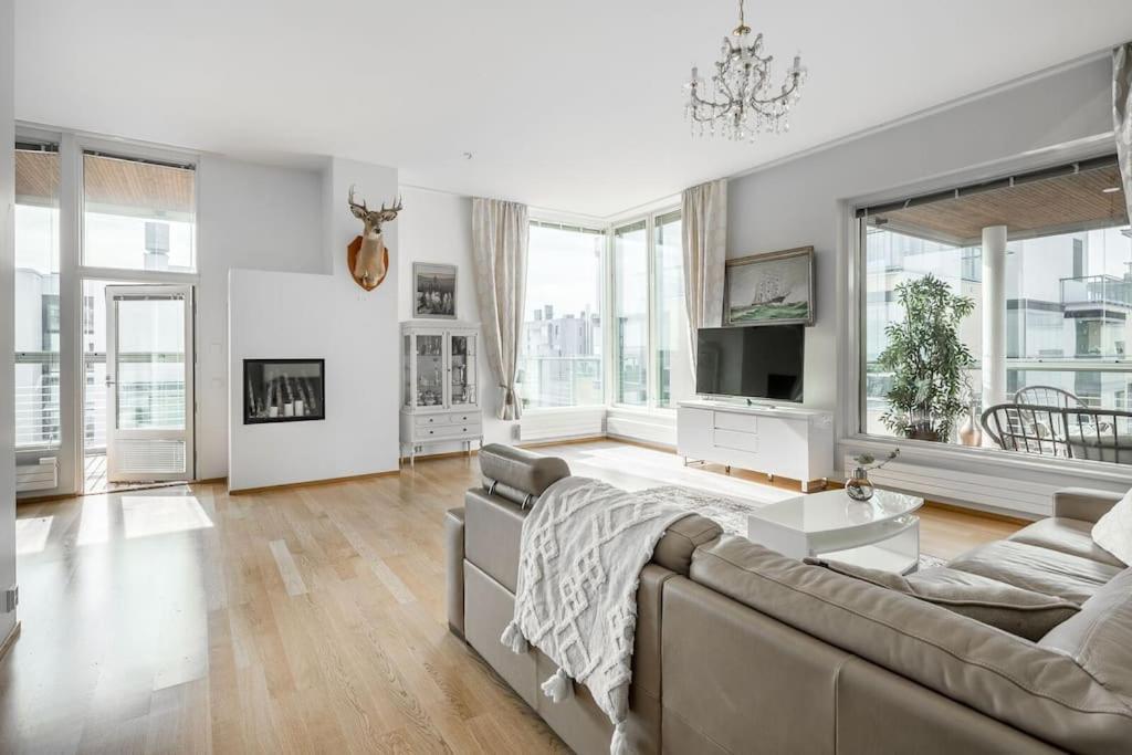 Spacious Home With Four Terrace, Sauna, Sea View Helsinki Exterior photo